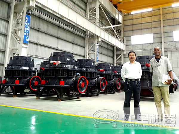 復(fù)合圓錐破碎機(jī)，私人訂制價(jià)格更實(shí)惠