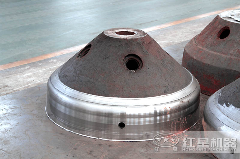 hp300圓錐破碎機(jī)每小時(shí)產(chǎn)多少噸？多少錢一臺(tái)？